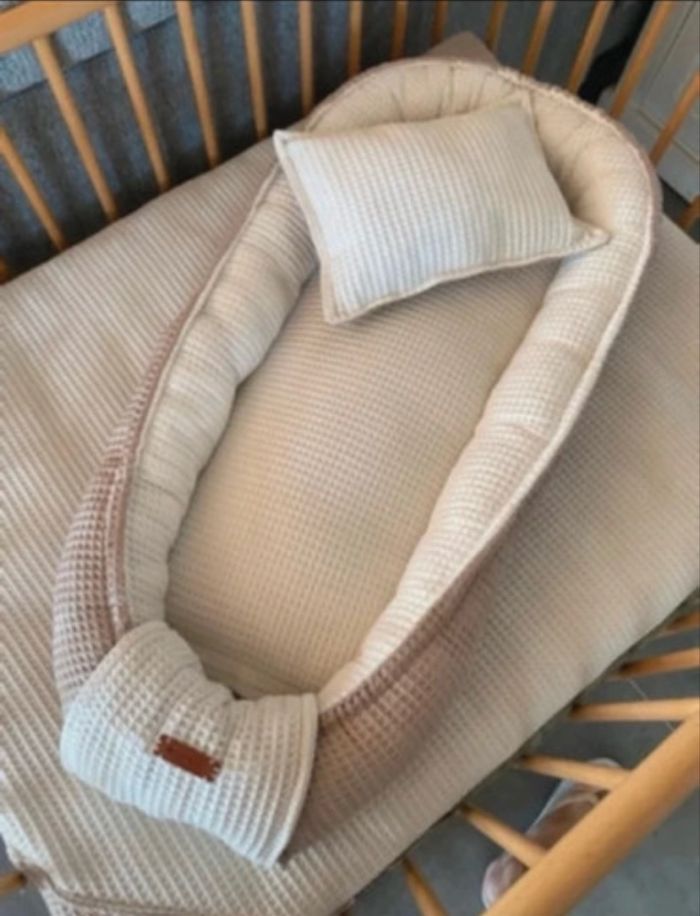 Cocon réducteur de lit bébé