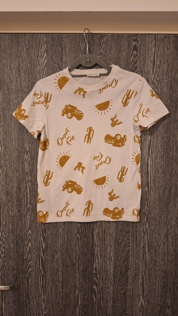 Tee-shirt manches courtes blanc imprimé motifs désert ocre