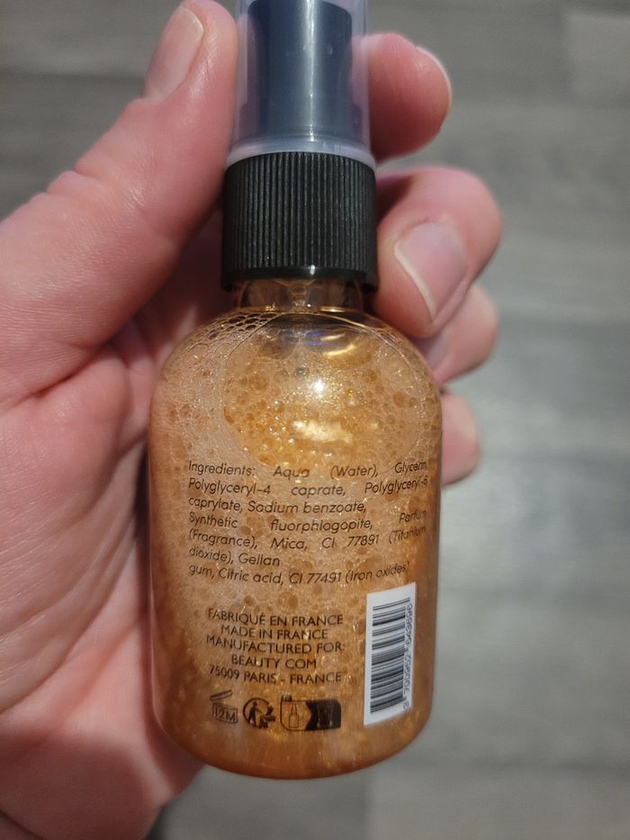 Brume pailleté corps parfum Monoi - photo numéro 2