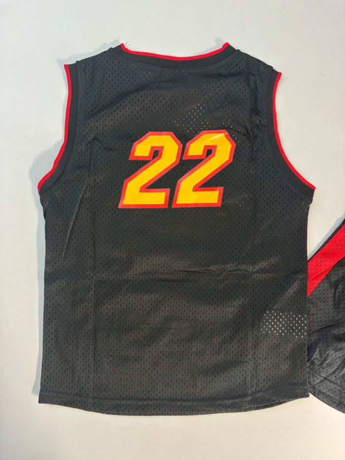 Ensemble de basket pour enfants sport . 8 ans - photo numéro 2