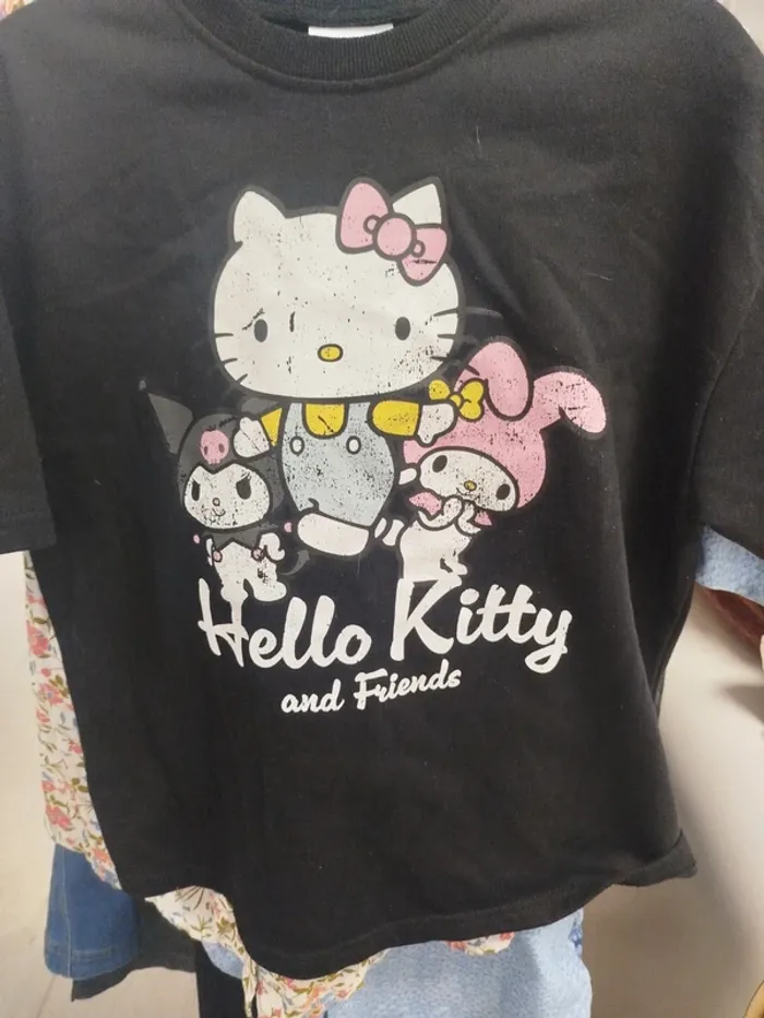 T-shirt noir imprimé Hello Kitty and Friends Primark - taille S A1435 - photo numéro 5