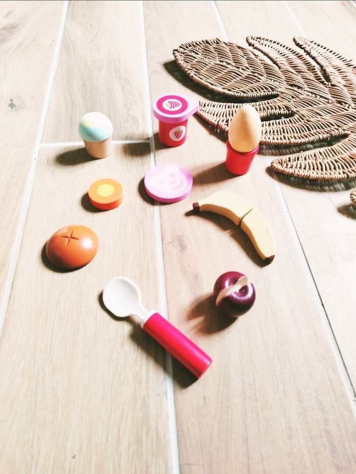 🥮 Jeu d'imitation - Dinette en bois aliments sucrés gâteaux fruits