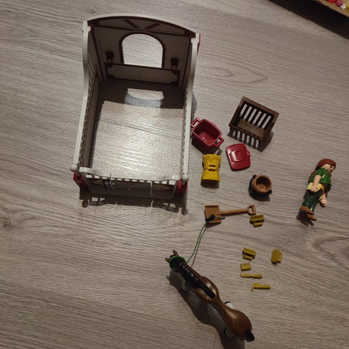 Playmobil 5108 cheval et palfronnière complet