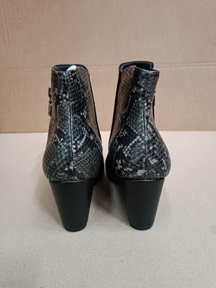 Bottines noires effet serpent Piccadilly taille 39 - photo numéro 4