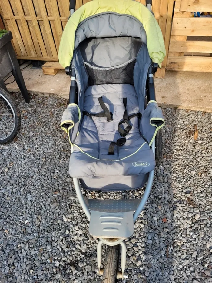 Poussette 3 roues - photo numéro 6