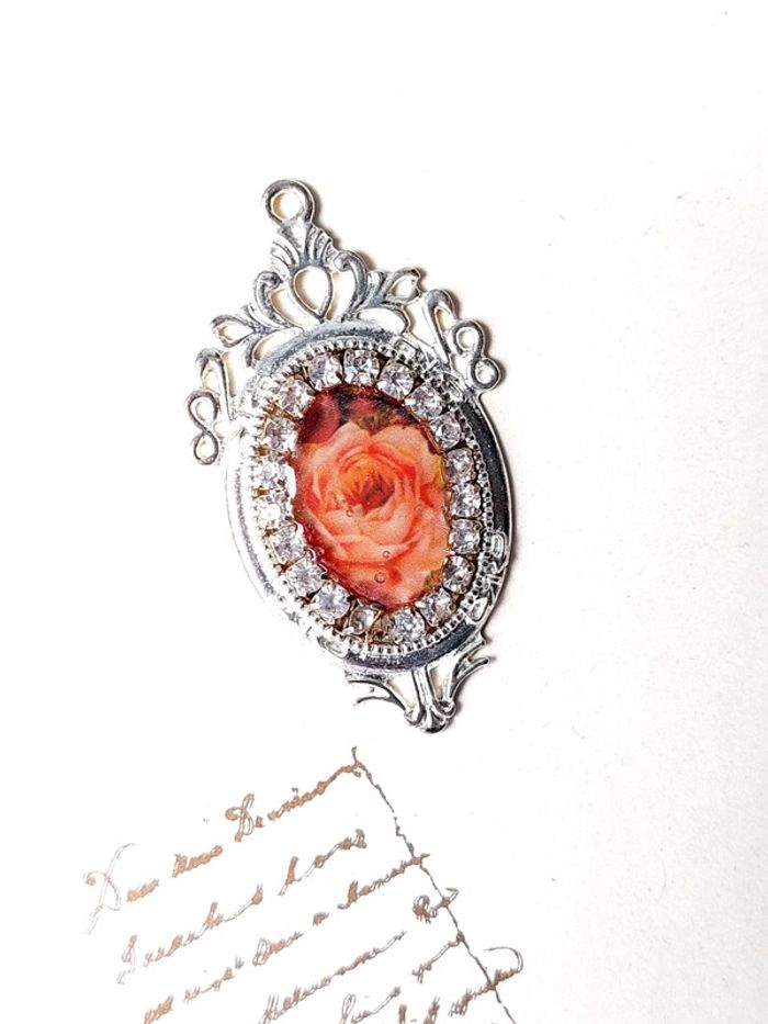 Magnifique pendentif médaillon style vintage - photo numéro 3