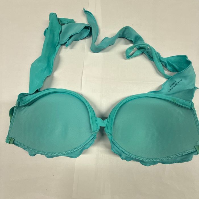 Haut de maillot de bain usé - photo numéro 2