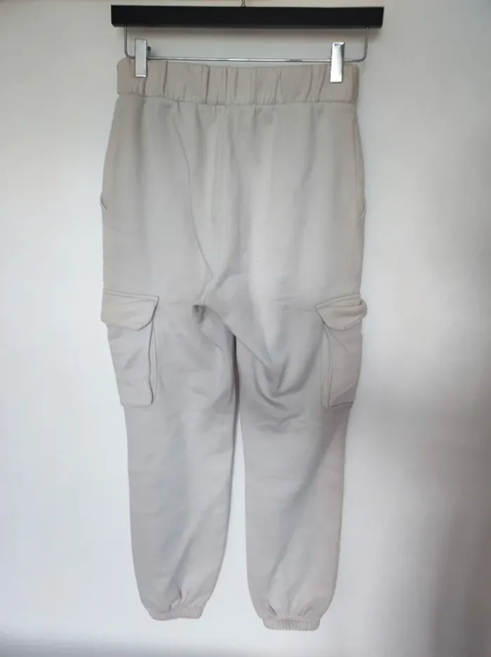 Pantalon cargo ou survêtement - photo numéro 2