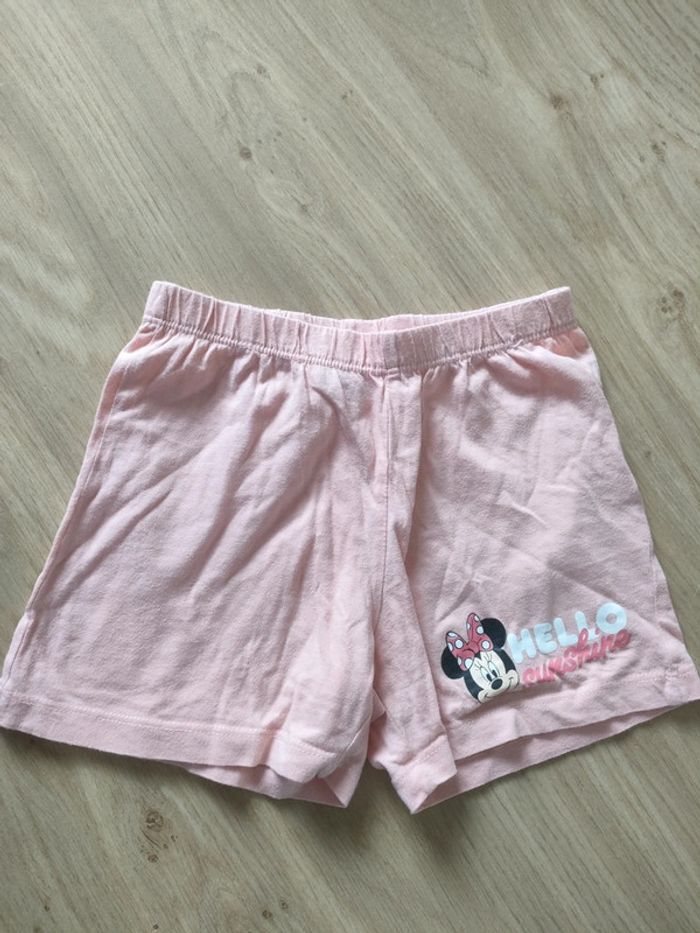 Short 4 ans