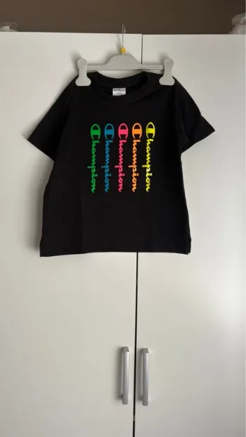 T shirt manches courtes noir champion fille taille 11/12 ans