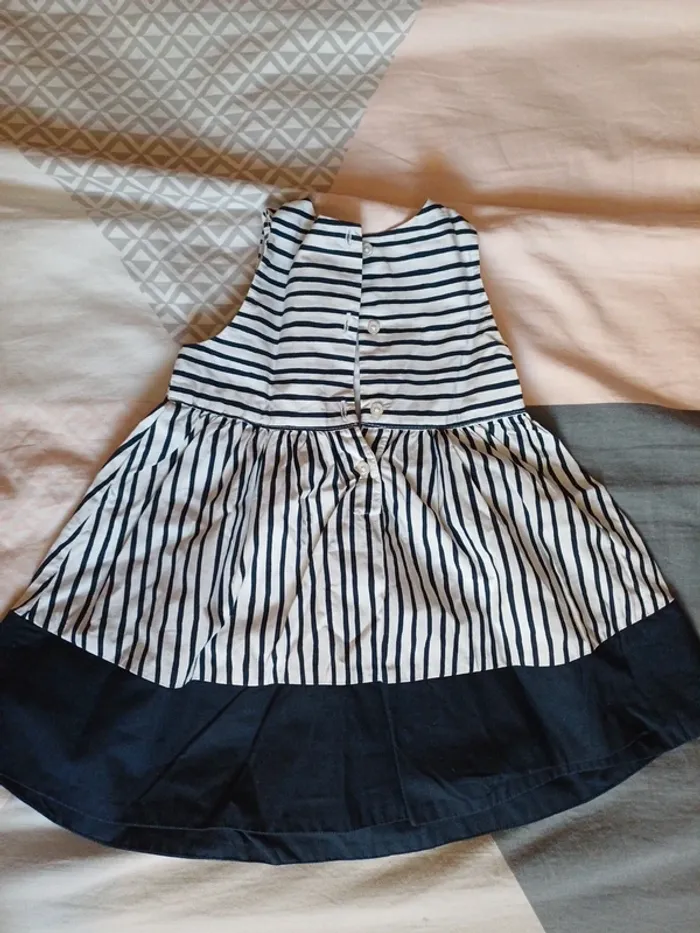 Robe 12 mois - photo numéro 2