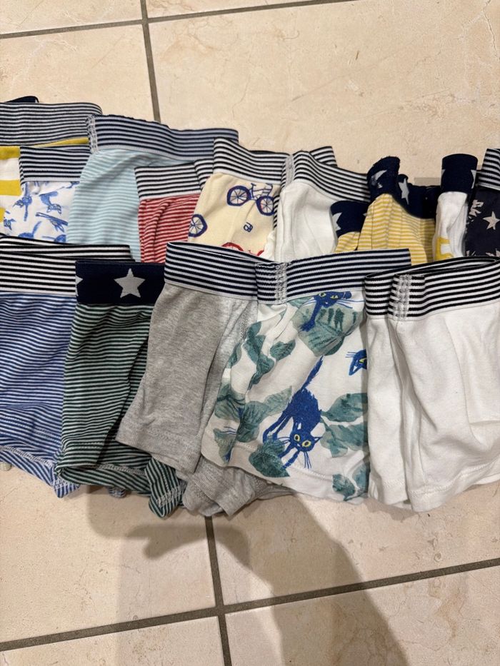 Lot de 16 caleçons petit bateau 8 ans - photo numéro 3