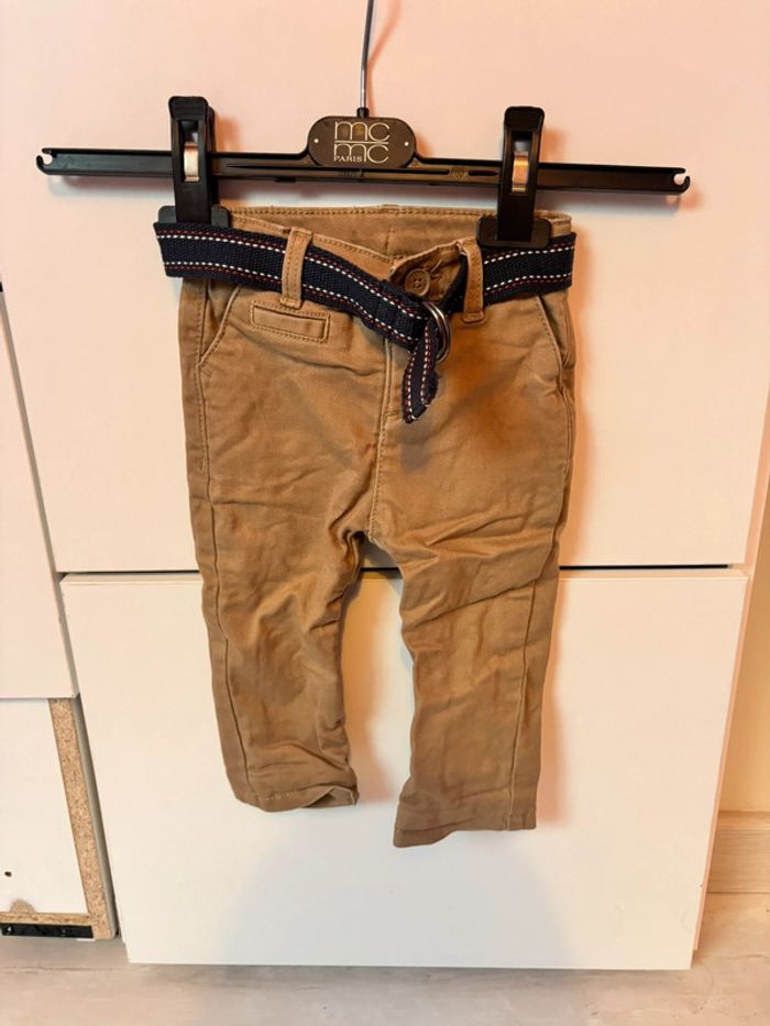 Jeans tape à l’œil 12 mois