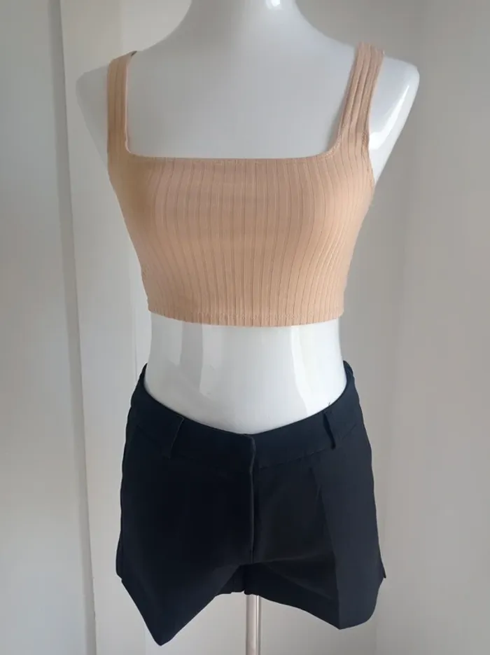 Magnifique short noir habillé ceintré style chinos T.1 Lulumary - photo numéro 2