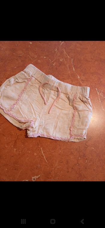 Short fille taille 5 ans