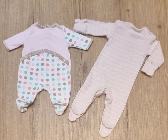 2 pyjamas 0 mois - photo numéro 2