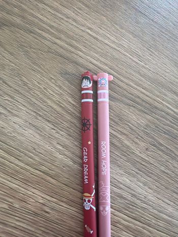 Lot de 2 stylos kawaï thème one piece 