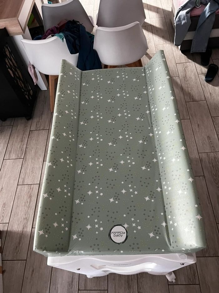 Table à langer +baignoire
Neuf avec étiquette·Formula Baby