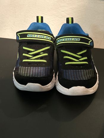 Chaussures pour enfants lumineuse sans lacer avec scratch