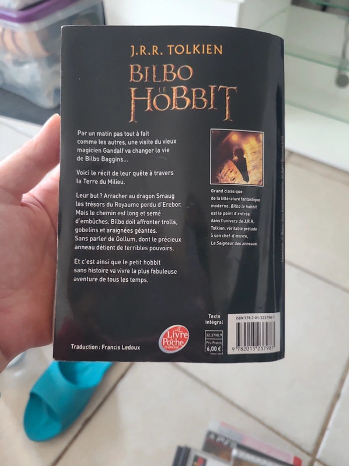livre "Bilbo le Hobbit" - photo numéro 2