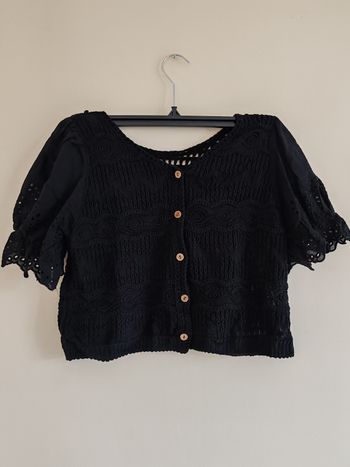 Top court crochet
