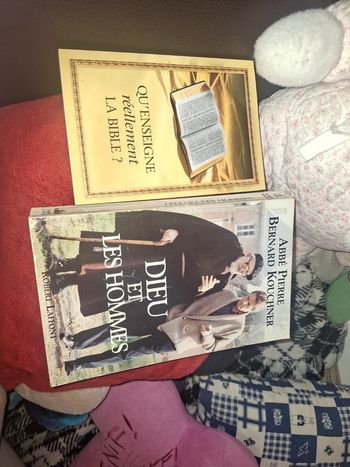 Dieu et les hommes et qu'enseigne la bible