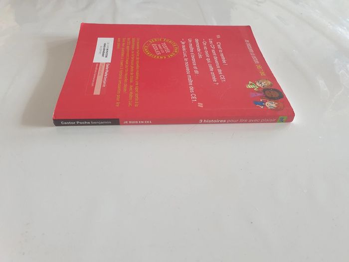 Gros livre 3 histoires Je suis en CE1 - photo numéro 3