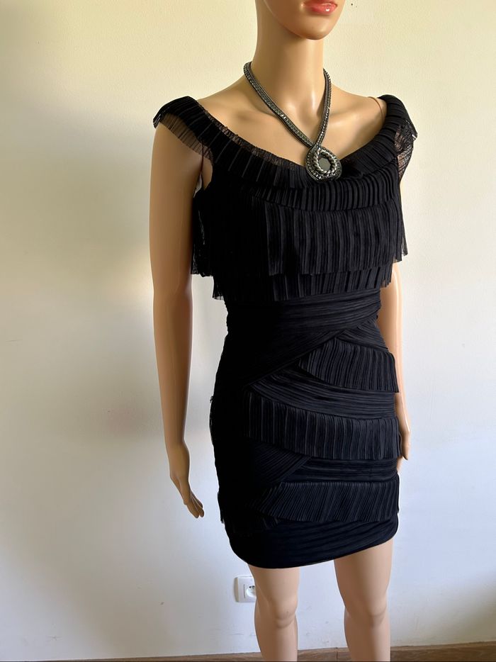 Robe noire avec volants Morgan taille S jamais portée - photo numéro 2