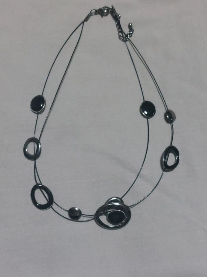 Collier noir