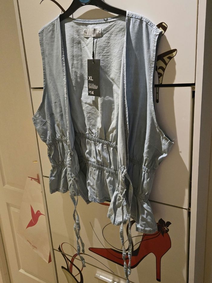 Gilet effet denim bleu clair à nœuds T.XL 42/44 Primark neuf - photo numéro 4