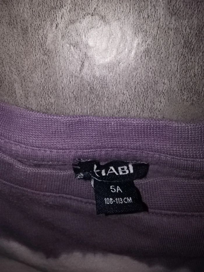 T-shirt à manches longues garçon 5 ans comme neuf - photo numéro 2