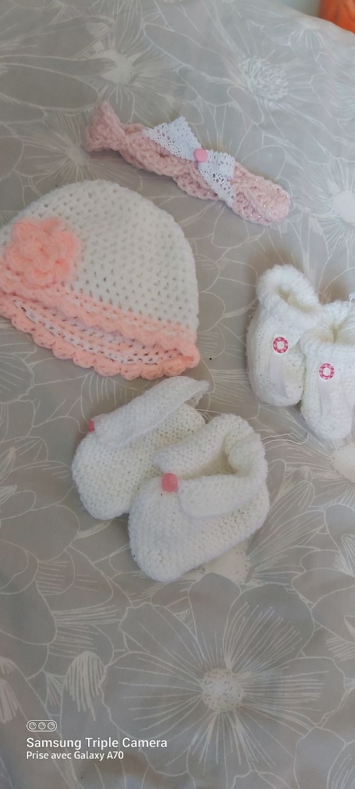 A vendre divers bébé fille poussette mobile chaussure vêtement - photo numéro 6