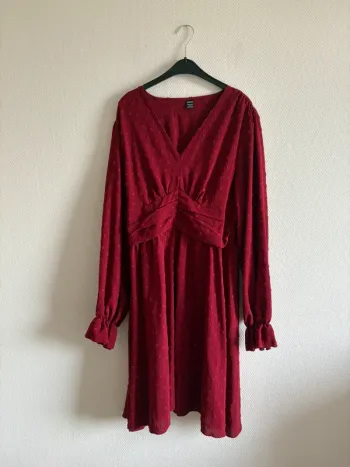 Robe manches longues rouge