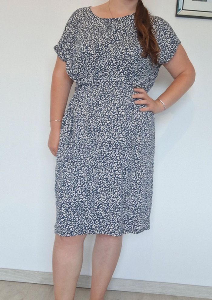 Robe légère et élastique en coton taille 46