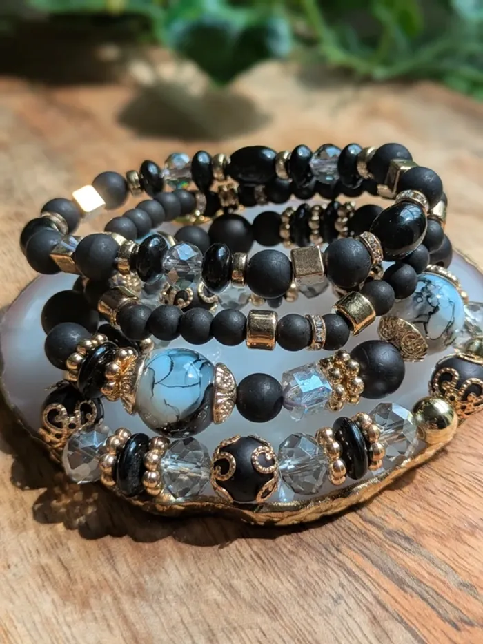 Lot de 4 bracelets en acrylique noir - photo numéro 5