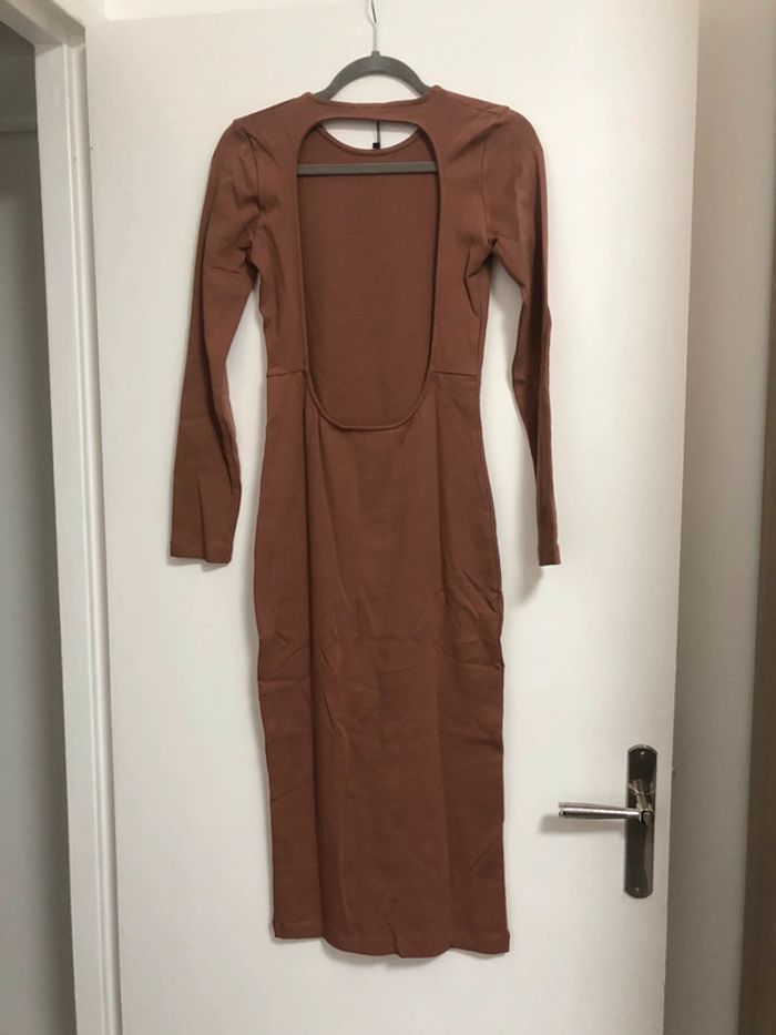 Superbe belle robe longue rose foncé Zara neuve avec étiquette taille L - photo numéro 4