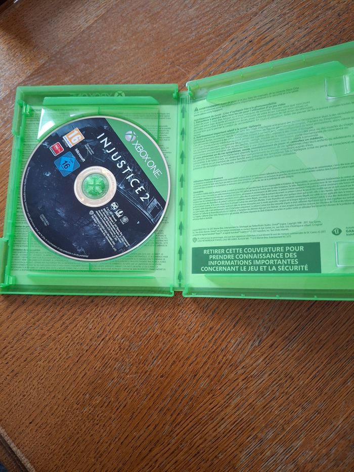 Jeu x box one injustice 2 - photo numéro 3