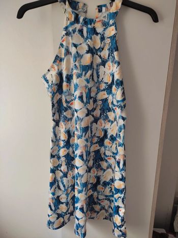 Robe sans bretelles, ras de cou