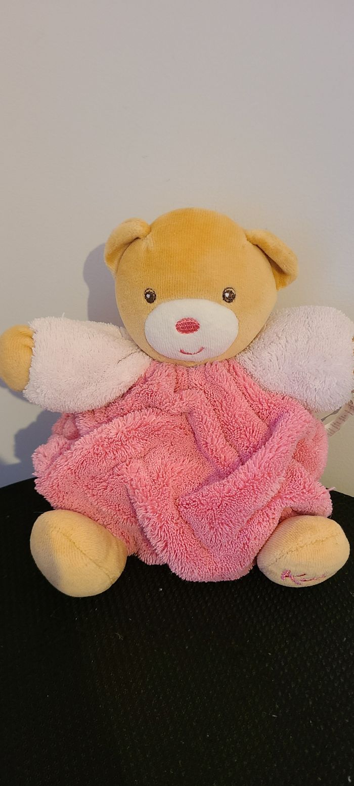 Doudou boule ours KALOO Plume rose framboise 19 cm - photo numéro 5