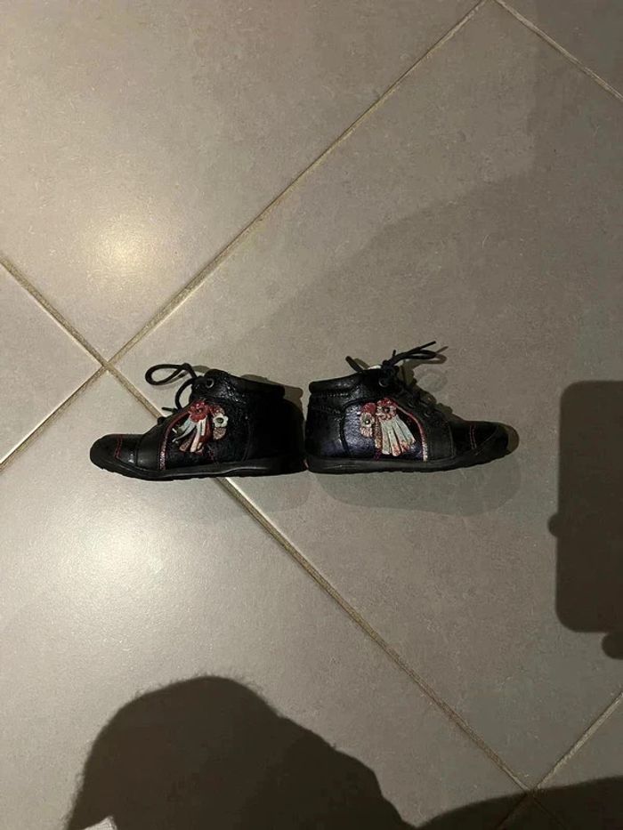 Chaussures / Bottines - Catimini - " Rainette VTE Marine " - Pointure: 22 - Très bon état - photo numéro 4
