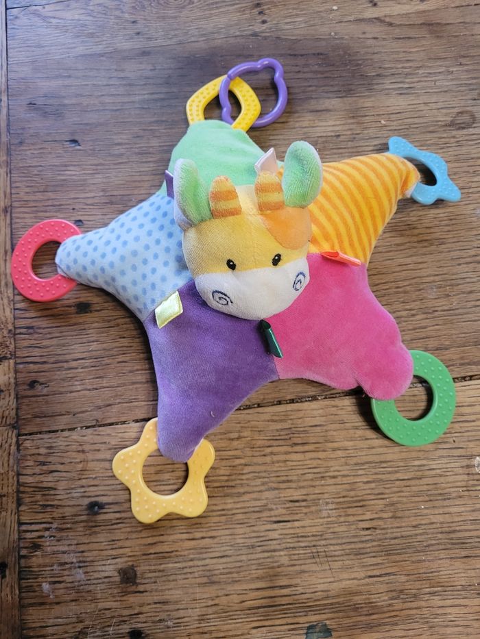 Hochet doudou étoile