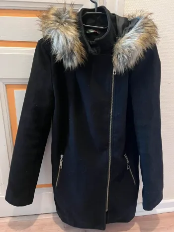 Manteau zip avec capuche fourrure Made In Italy taille S
