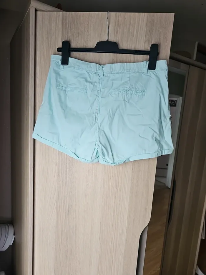 Short vert d eau camaïeu taille 42 - photo numéro 3