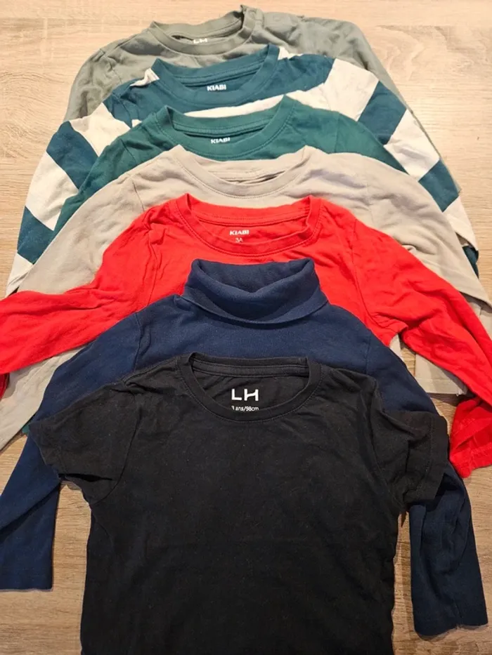 Lot tee shirt manche longue taille 36 mois 🌸