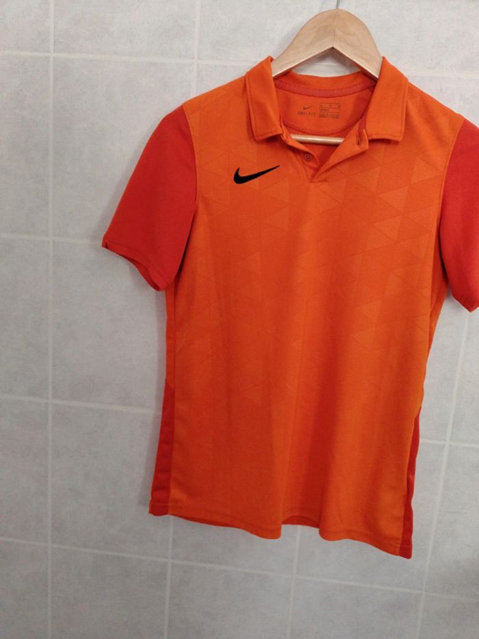 Tee shirt Nike 14 ans excellent état - photo numéro 2