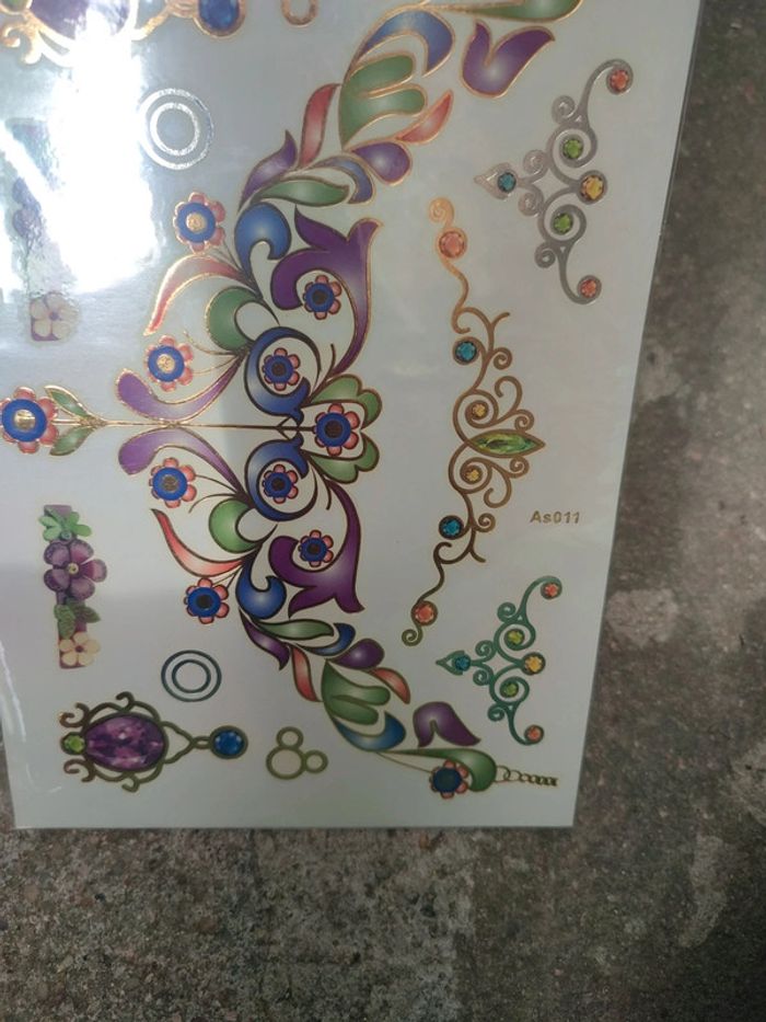 Tatouage plaquette temporaire - photo numéro 5