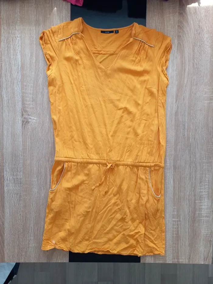Robe kiabi T44 - photo numéro 10