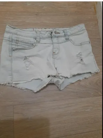 short taille 32