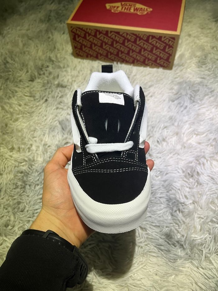 Vans Knu School blanches et noires taille 36 neuves - photo numéro 3