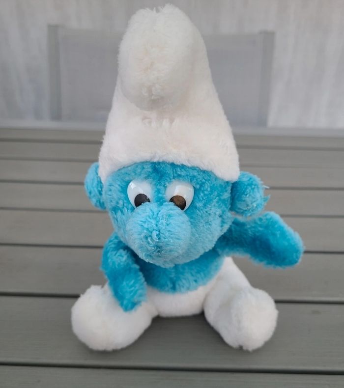 Peluche shtroumpf bleu et blanc